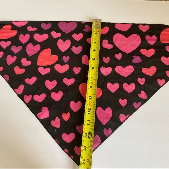 Doggy Bundle. FunFeeder, Bow-tie, and Bandanas - Picture 11 of 16